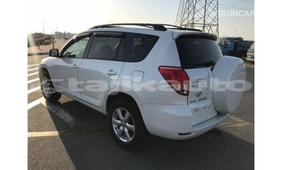 Buy Import Toyota 4Runner White Car in Import - Dubai in Dushanbe Buy Import Toyota 4Runner White Car in Import - Dubai in Dushanbe