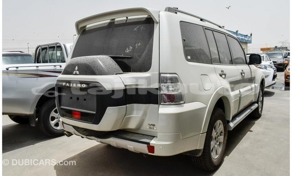 Buy Import Mitsubishi Pajero White Car in Import - Dubai in Dushanbe Buy Import Mitsubishi Pajero White Car in Import - Dubai in Dushanbe