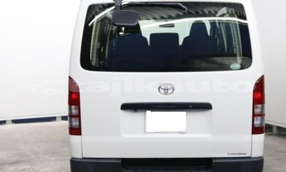 Buy Used Toyota Hiace White Car in Buston in Sughd Buy Used Toyota Hiace White Car in Buston in Sughd