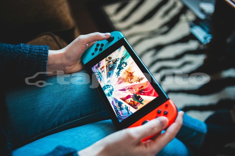 Big with watermark erik mclean jhkrecjxsi8 unsplash