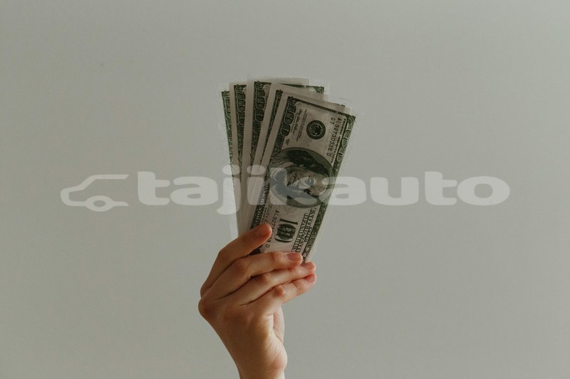 Big with watermark jp valery lvfoii3sjq8 unsplash