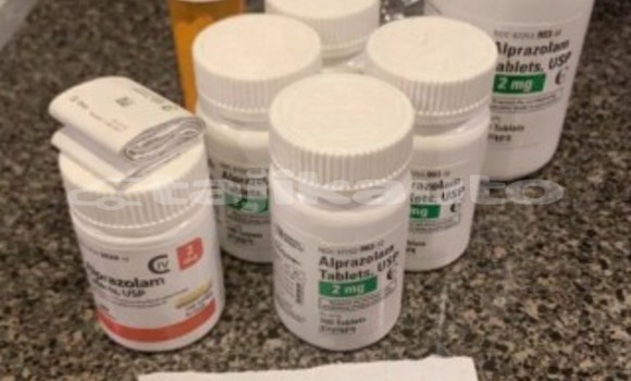 Medium with watermark 1000148459