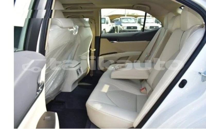 Big with watermark toyota camry sughd buston 10870