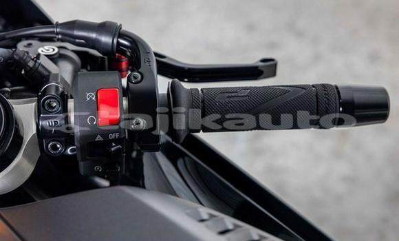 Buy Used Yamaha YZF Black Bike in Dushanbe in Dushanbe Buy Used Yamaha YZF Black Bike in Dushanbe in Dushanbe