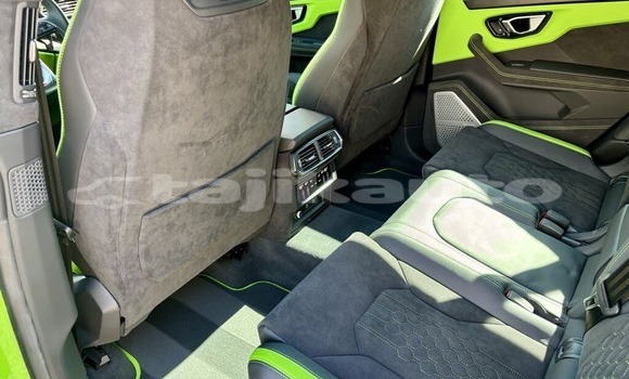 Buy Used Lamborghini Urus Green Car in Buston in Sughd Buy Used Lamborghini Urus Green Car in Buston in Sughd