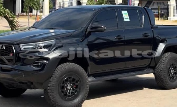 Buy Used Toyota Hilux White Car in Buston in Sughd Buy Used Toyota Hilux White Car in Buston in Sughd