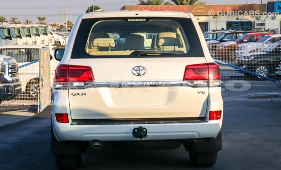 Buy Import Toyota Land Cruiser White Car in Import - Dubai in Dushanbe Buy Import Toyota Land Cruiser White Car in Import - Dubai in Dushanbe