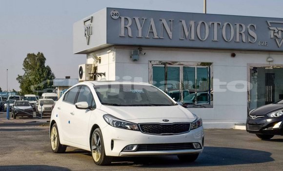Buy Import Kia Cerato White Car in Import - Dubai in Dushanbe