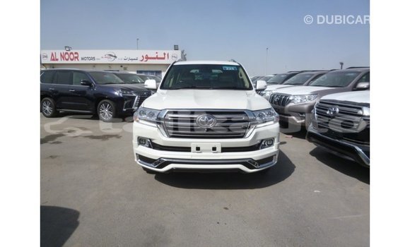 Buy Import Toyota Land Cruiser White Car in Import - Dubai in Dushanbe Buy Import Toyota Land Cruiser White Car in Import - Dubai in Dushanbe