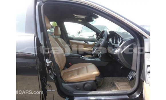 Buy Import Mercedes-Benz 190 Black Car in Import - Dubai in Dushanbe Buy Import Mercedes-Benz 190 Black Car in Import - Dubai in Dushanbe