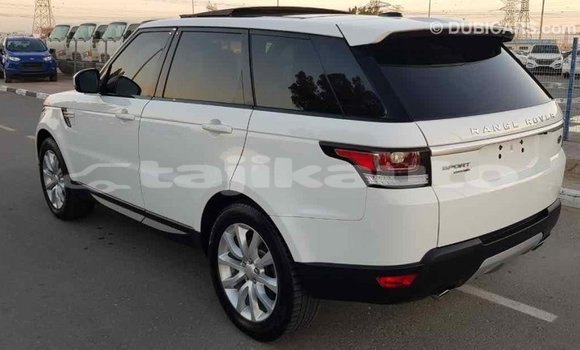 Buy Import Land Rover Range Rover White Car in Import - Dubai in Dushanbe