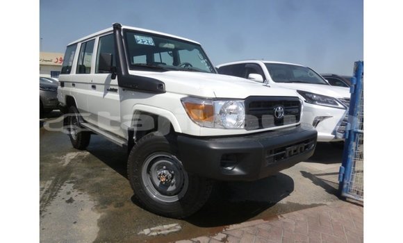 Buy Import Toyota Land Cruiser White Car in Import - Dubai in Dushanbe Buy Import Toyota Land Cruiser White Car in Import - Dubai in Dushanbe