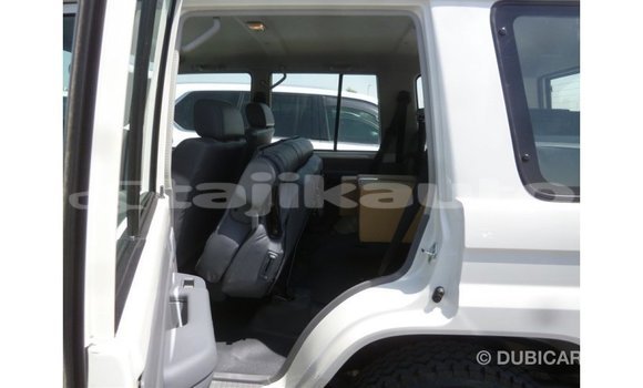 Buy Import Toyota Land Cruiser White Car in Import - Dubai in Dushanbe Buy Import Toyota Land Cruiser White Car in Import - Dubai in Dushanbe