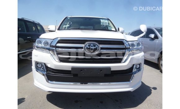 Buy Import Toyota Land Cruiser White Car in Import - Dubai in Dushanbe Buy Import Toyota Land Cruiser White Car in Import - Dubai in Dushanbe