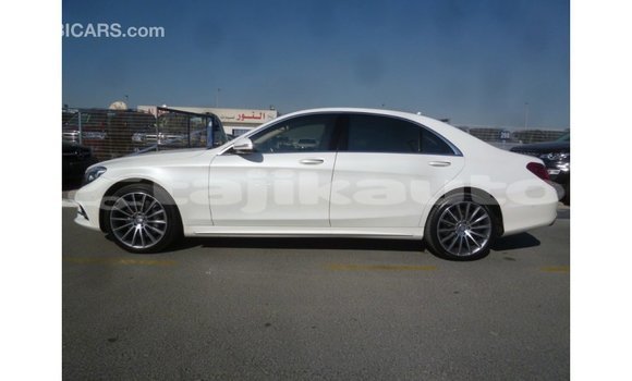 Buy Import Mercedes-Benz 190 White Car in Import - Dubai in Dushanbe Buy Import Mercedes-Benz 190 White Car in Import - Dubai in Dushanbe