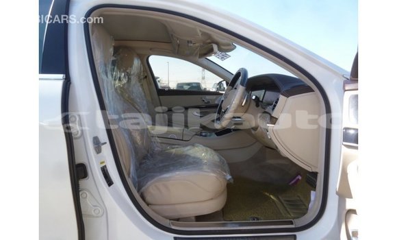 Buy Import Mercedes-Benz 190 White Car in Import - Dubai in Dushanbe Buy Import Mercedes-Benz 190 White Car in Import - Dubai in Dushanbe