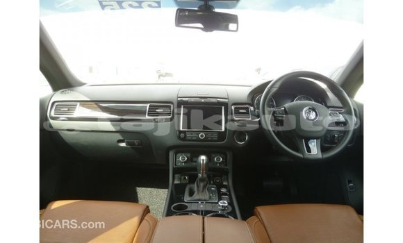 Buy Import Volkswagen Touareg Brown Car in Import - Dubai in Dushanbe Buy Import Volkswagen Touareg Brown Car in Import - Dubai in Dushanbe