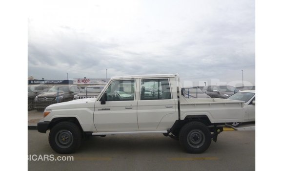 Buy Import Toyota Land Cruiser White Car in Import - Dubai in Dushanbe Buy Import Toyota Land Cruiser White Car in Import - Dubai in Dushanbe