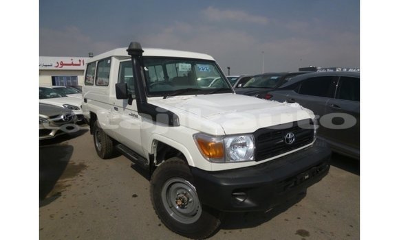 Buy Import Toyota Land Cruiser White Car in Import - Dubai in Dushanbe Buy Import Toyota Land Cruiser White Car in Import - Dubai in Dushanbe