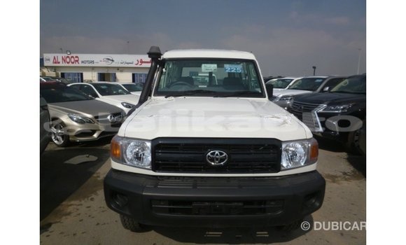Buy Import Toyota Land Cruiser White Car in Import - Dubai in Dushanbe Buy Import Toyota Land Cruiser White Car in Import - Dubai in Dushanbe