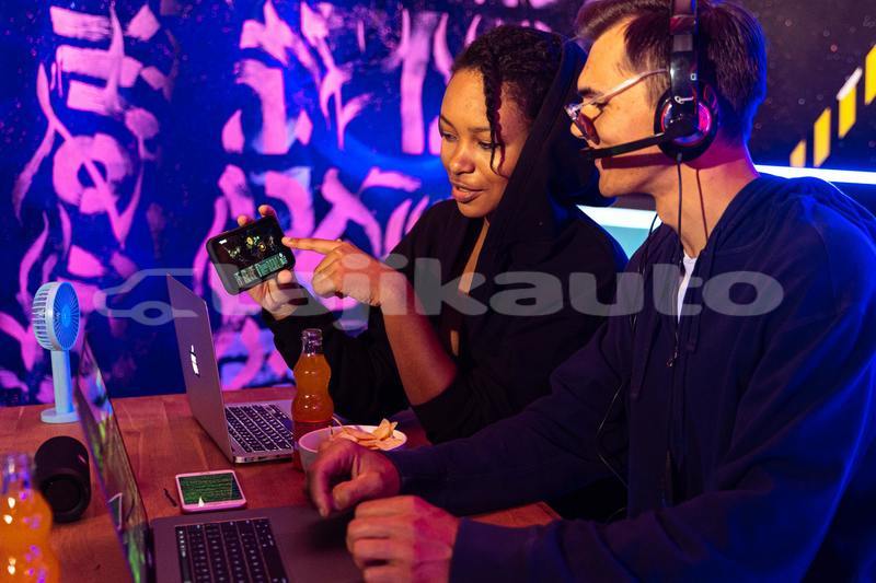 Big with watermark pexels shkrabaanthony 5475746