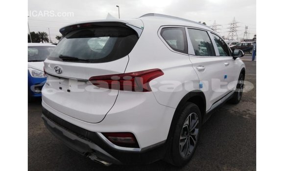 Buy Import Hyundai Santa Fe White Car in Import - Dubai in Dushanbe Buy Import Hyundai Santa Fe White Car in Import - Dubai in Dushanbe