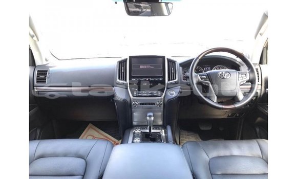 Buy Import Toyota Land Cruiser White Car in Import - Dubai in Dushanbe Buy Import Toyota Land Cruiser White Car in Import - Dubai in Dushanbe