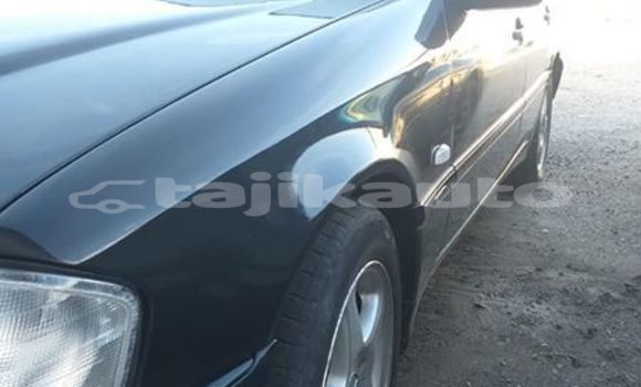 Buy Used Mercedes-Benz C-klasse Black Car in Dushanbe in Dushanbe