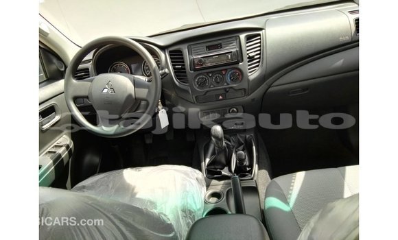 Buy Import Mitsubishi L200 White Car in Import - Dubai in Dushanbe Buy Import Mitsubishi L200 White Car in Import - Dubai in Dushanbe