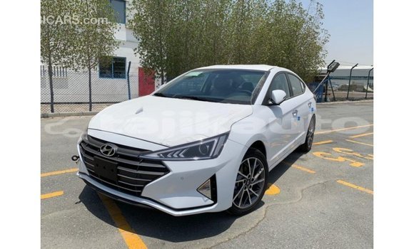 Buy Import Hyundai Elantra White Car in Import - Dubai in Dushanbe Buy Import Hyundai Elantra White Car in Import - Dubai in Dushanbe