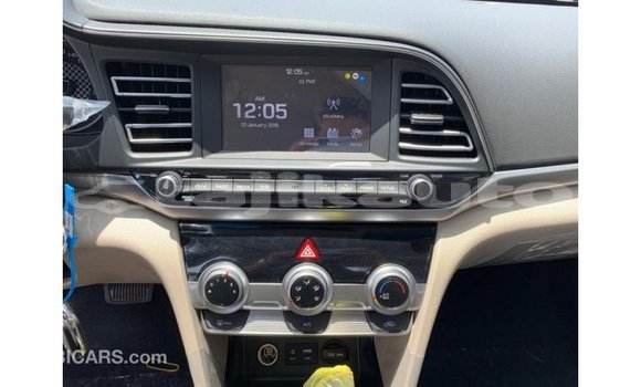 Buy Import Hyundai Elantra White Car in Import - Dubai in Dushanbe Buy Import Hyundai Elantra White Car in Import - Dubai in Dushanbe