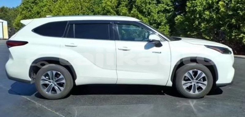 Big with watermark toyota highlander sughd buston 21570