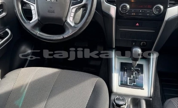 Buy Used Mitsubishi L200 White Car in Buston in Sughd Buy Used Mitsubishi L200 White Car in Buston in Sughd