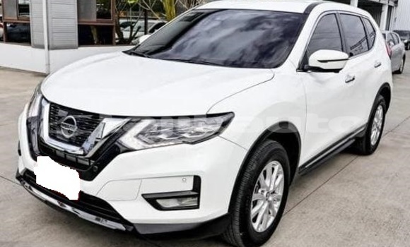Buy Used Nissan X–Trail White Car in Buston in Sughd Buy Used Nissan X–Trail White Car in Buston in Sughd