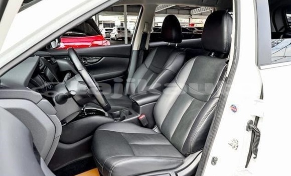 Buy Used Nissan X–Trail White Car in Buston in Sughd Buy Used Nissan X–Trail White Car in Buston in Sughd