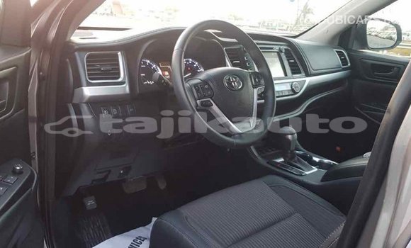 Buy Import Toyota Highlander Other Car in Import - Dubai in Dushanbe Buy Import Toyota Highlander Other Car in Import - Dubai in Dushanbe