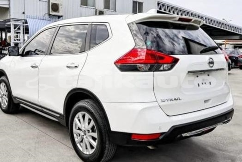 Big with watermark nissan x trail sughd buston 22185