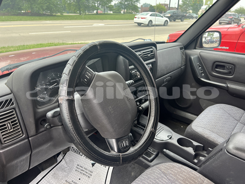 Big with watermark jeep cherokee sughd buston 22586