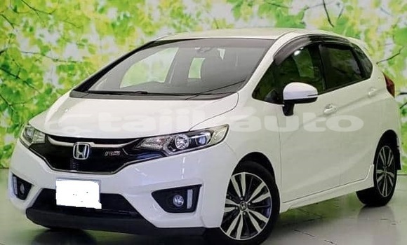 Buy Used Honda FIT White Car in Buston in Sughd Buy Used Honda FIT White Car in Buston in Sughd
