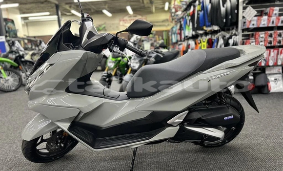 Buy Used Honda PCX Red Bike in Isfara in Sughd Buy Used Honda PCX Red Bike in Isfara in Sughd