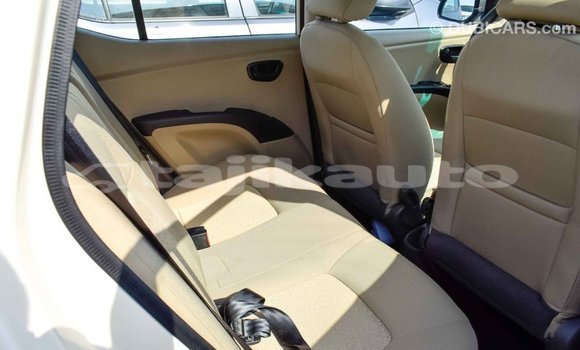 Buy Import Hyundai i10 Beige Car in Import - Dubai in Dushanbe Buy Import Hyundai i10 Beige Car in Import - Dubai in Dushanbe