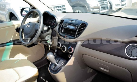 Buy Import Hyundai i10 White Car in Import - Dubai in Dushanbe Buy Import Hyundai i10 White Car in Import - Dubai in Dushanbe
