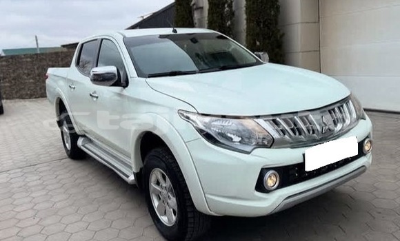 Buy Used Mitsubishi L200 White Car in Buston in Sughd Buy Used Mitsubishi L200 White Car in Buston in Sughd