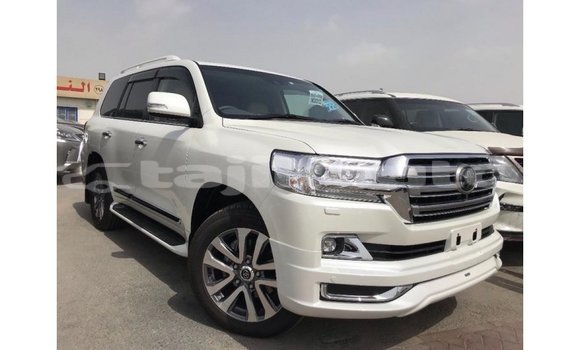 Buy Import Toyota Land Cruiser White Car in Import - Dubai in Dushanbe Buy Import Toyota Land Cruiser White Car in Import - Dubai in Dushanbe