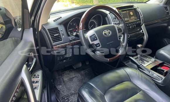 Buy Used Toyota Land Cruiser Black Car in Dushanbe in Dushanbe Buy Used Toyota Land Cruiser Black Car in Dushanbe in Dushanbe