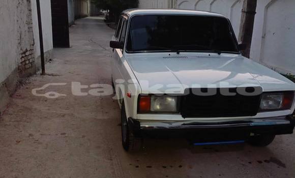Buy Used Mercedes-Benz 270D White Car in Dushanbe in Dushanbe Buy Used Mercedes-Benz 270D White Car in Dushanbe in Dushanbe