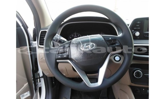 Buy Import Hyundai Tucson White Car in Import - Dubai in Dushanbe Buy Import Hyundai Tucson White Car in Import - Dubai in Dushanbe