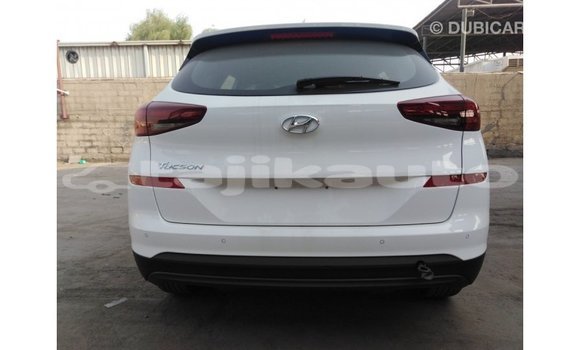 Buy Import Hyundai Tucson White Car in Import - Dubai in Dushanbe Buy Import Hyundai Tucson White Car in Import - Dubai in Dushanbe