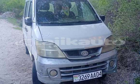 Buy Used Toyota Hiace White Car in Dushanbe in Dushanbe Buy Used Toyota Hiace White Car in Dushanbe in Dushanbe