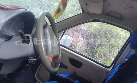 Buy Used Toyota Hiace White Car in Dushanbe in Dushanbe Buy Used Toyota Hiace White Car in Dushanbe in Dushanbe